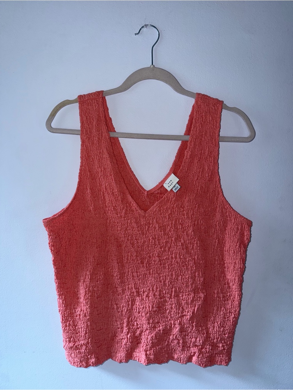 a new day Coral Crinkle V-Neck Tank Top